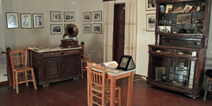 Syros - Markos Vamvakaris and his museum