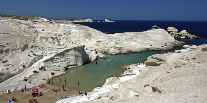Milos - Sarakiniko